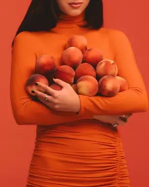 Idole peach beauty visual lancome
