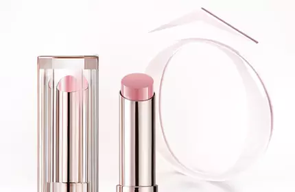 Banner promocional de la categoria de labiales en Lancome, destacando una amplia seleccion de colores y texturas para los labios.