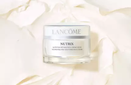 Crema hidratante Nutrix de Lancome, ideal para pieles secas y deshidratadas.