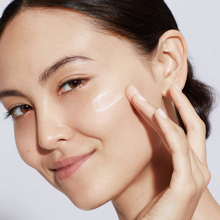 HYDRA ZEN ANTI-STRESS GLOW LIQUID MOISTURISER