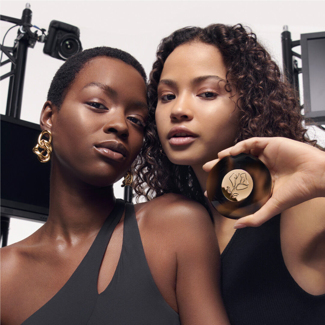 TEINT IDOLE ULTRA WEAR C.E. SKIN TRANSFORMING HIGHLIGHTER